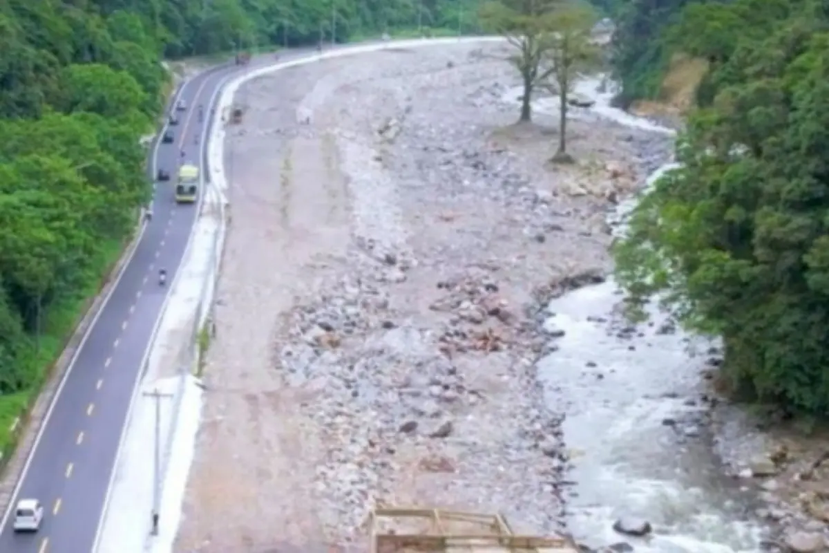 Lembah Anai Bangkit: Jalan Nasional Padang–Bukittinggi Tuntas Dipulihkan