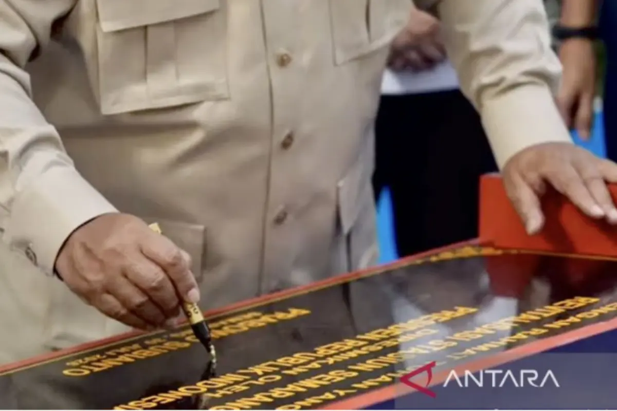 Prabowo Resmikan Revitalisasi Stasiun Tawang, Jajal Kereta Nusantara Explorer