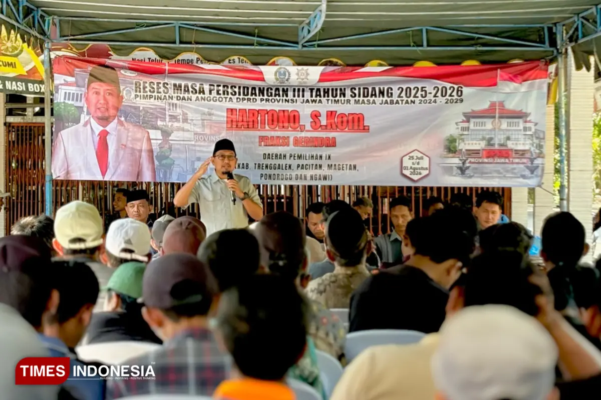 Reses di Sungai Maron Pacitan, Anggota DPRD Jatim Hartono Kawal Pelebaran Jalan Wisata