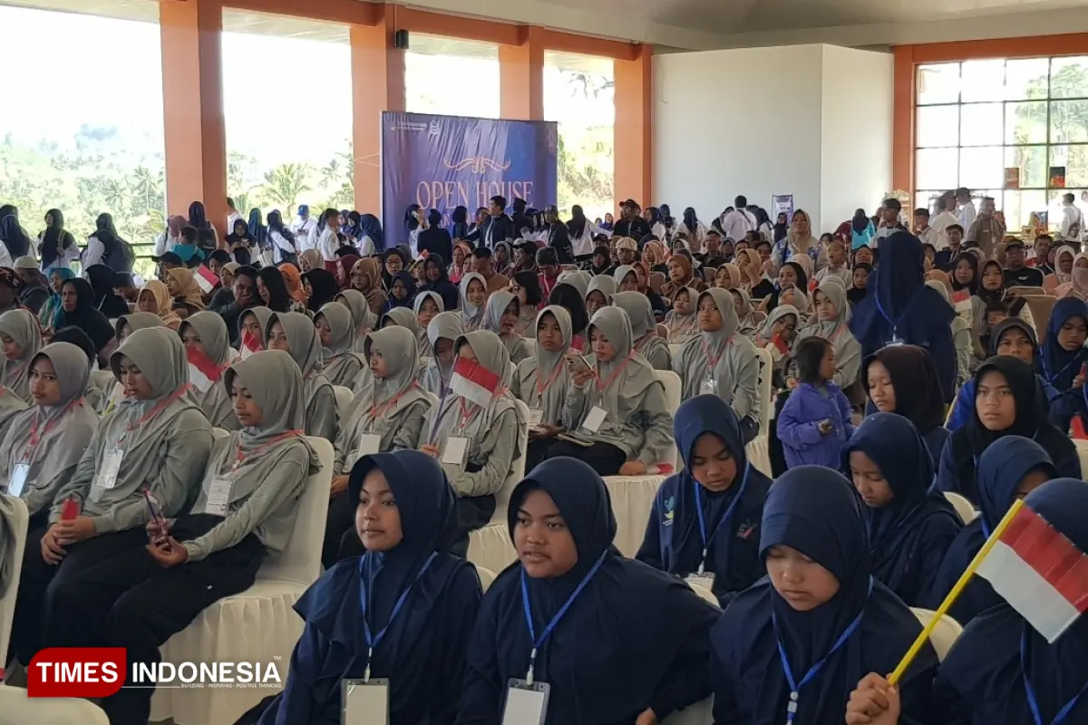 Taruna TNI-Polri Diterjunkan untuk Dampingi Siswa Sekolah Rakyat