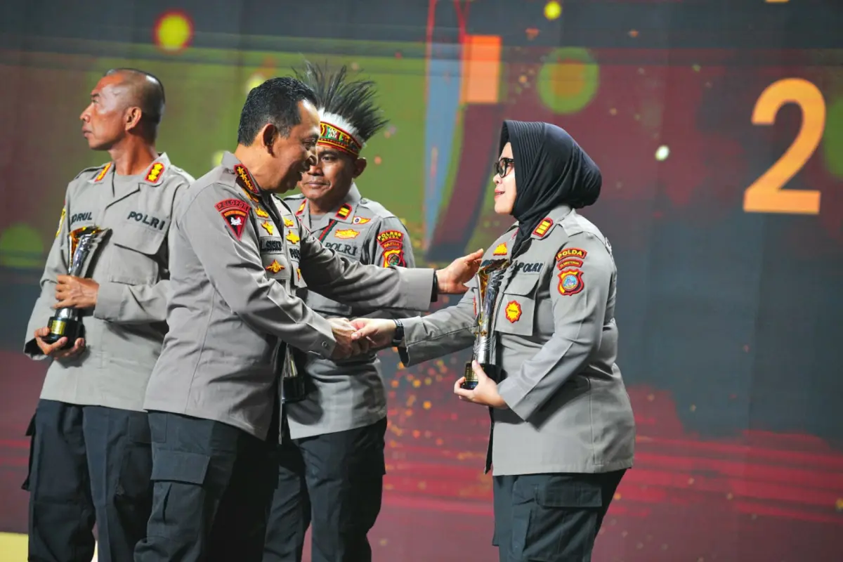 Personel Polda Sulteng AKP Siti Elminawati Sabet Hoegeng Awards 2026