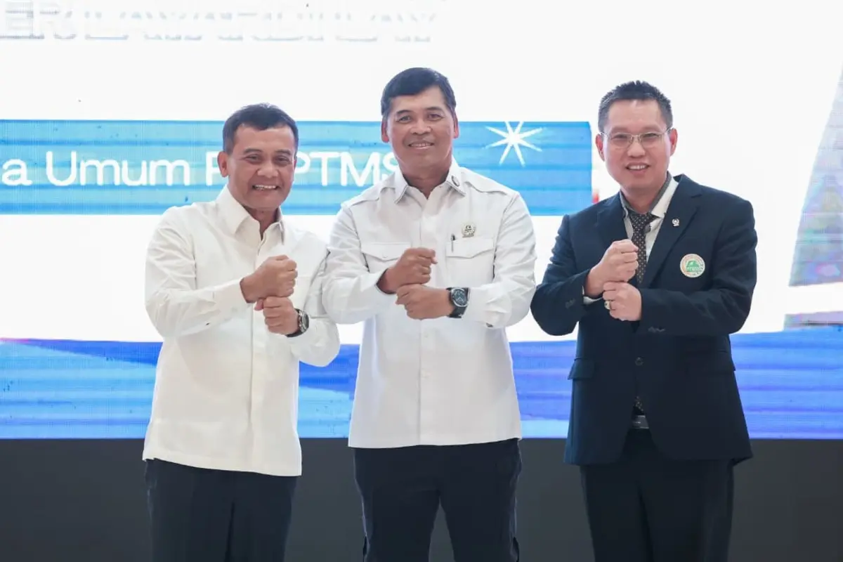 Gubernur Ahmad Luthfi Dorong PTMSI Jateng Rutin Gelar Turnamen untuk Bangkitkan Prestasi Tenis Meja