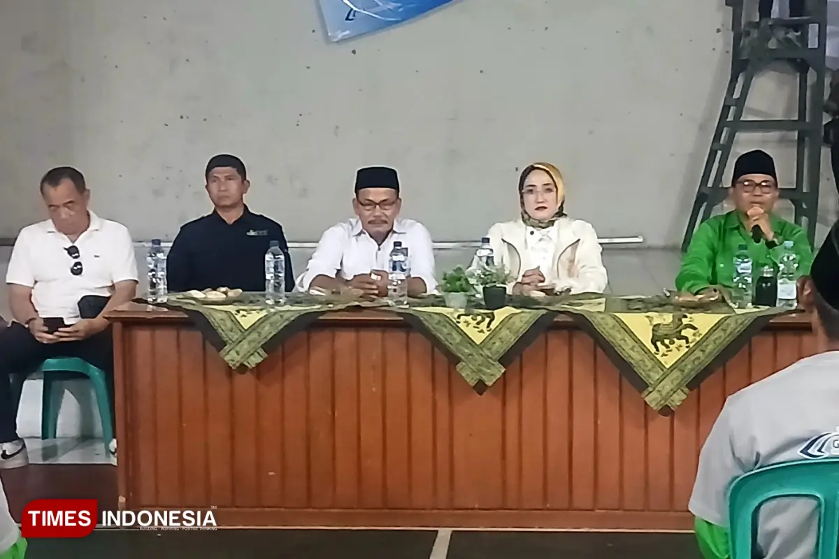 DKPPP dan DPR RI Fasilitasi Benih Gratis dan Bioflok untuk Tingkatkan Konsumsi Ikan Warga Banjar