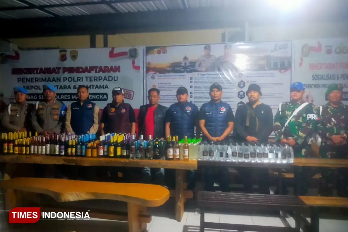 Polres Majalengka Gerebek Gudang Miras Ilegal Berkedok Ruko, Ratusan Botol Disita