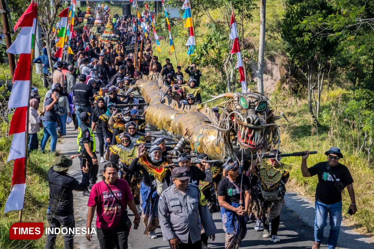 Metri Bumi Merapi 2026: Sabda Lereng untuk Semesta