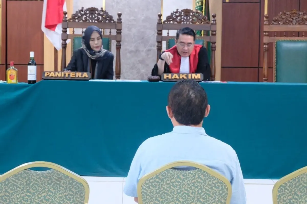 Tak Cuma Disita, Tiga Penjual Miras di Sidoarjo Didenda Rp1 Juta dalam Sidang Tipiring