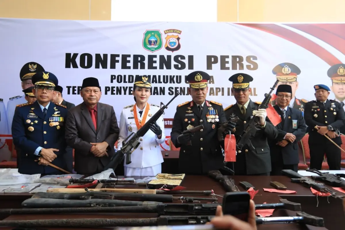 Polda Malut Amankan 16 Senpi Ilegal dan 138 Amunisi di Momen HUT ke-81 RI