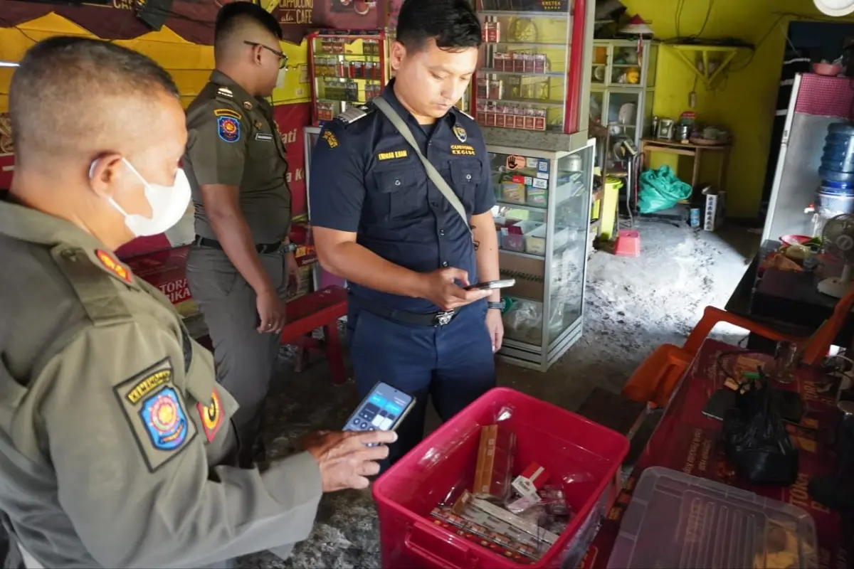 Operasi Gabungan di 4 Kecamatan, Satpol PP Lamongan Amankan 6.776 Batang Rokok Ilegal