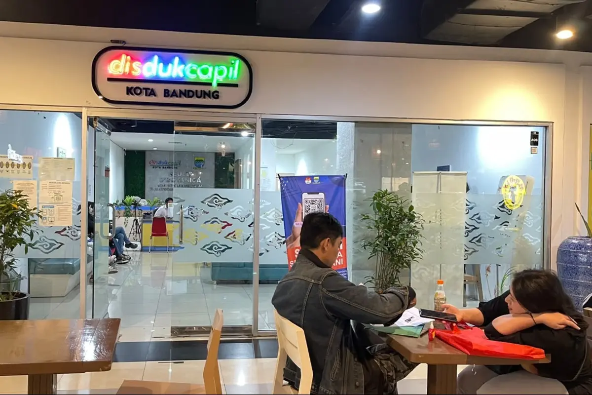 Urus Dokumen Kependudukan Tak Harus ke Kantor Berkat Inovasi Pemkot Bandung Ini