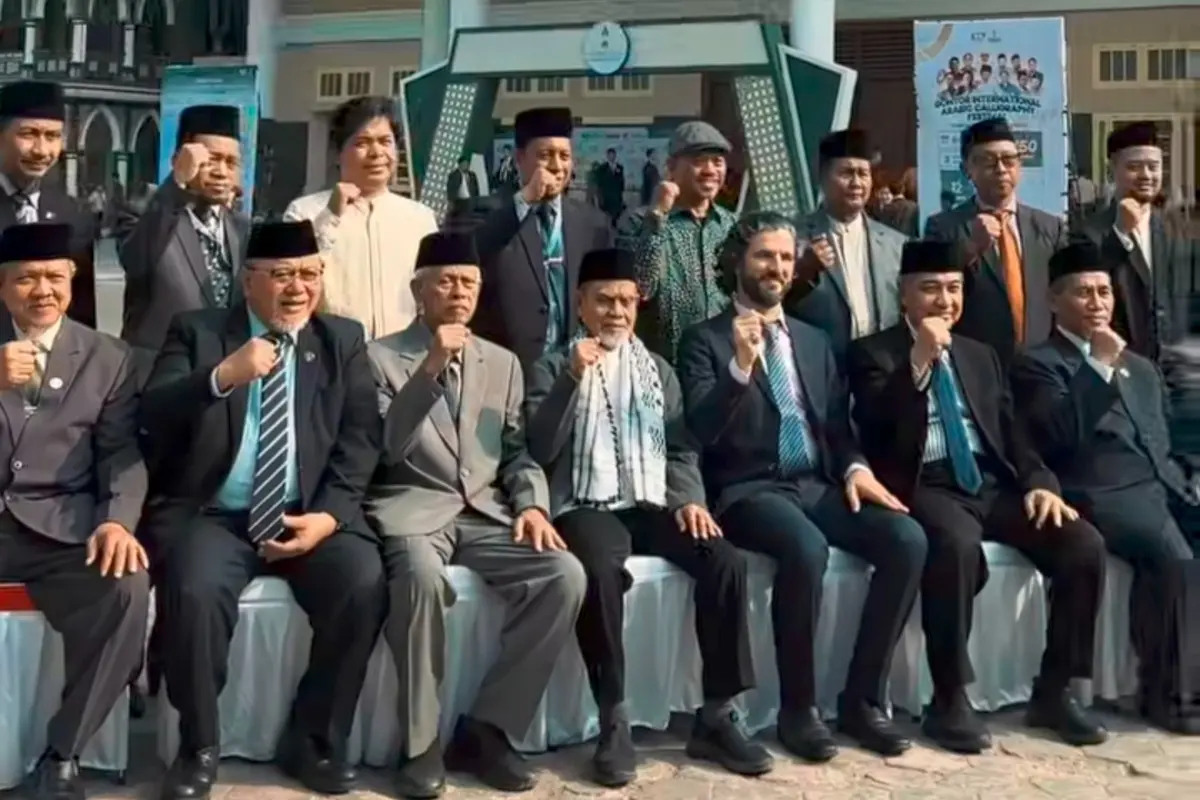 Festival Kaligrafi Internasional 100 Tahun Gontor Pukau Tokoh Muslim AS dan Dubai