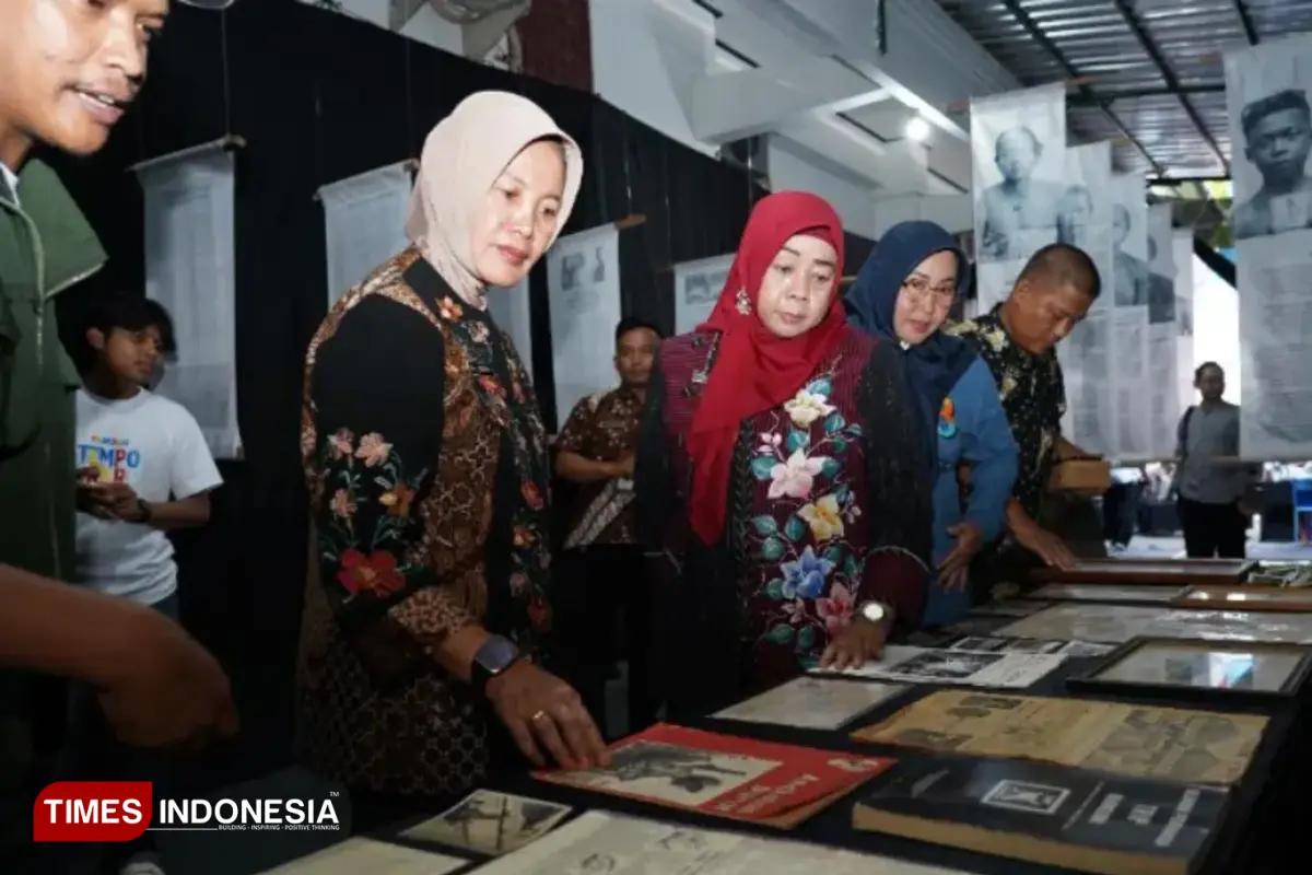 Merawat Ingatan Masa Lalu Bojonegoro di Museum Rajekwesi