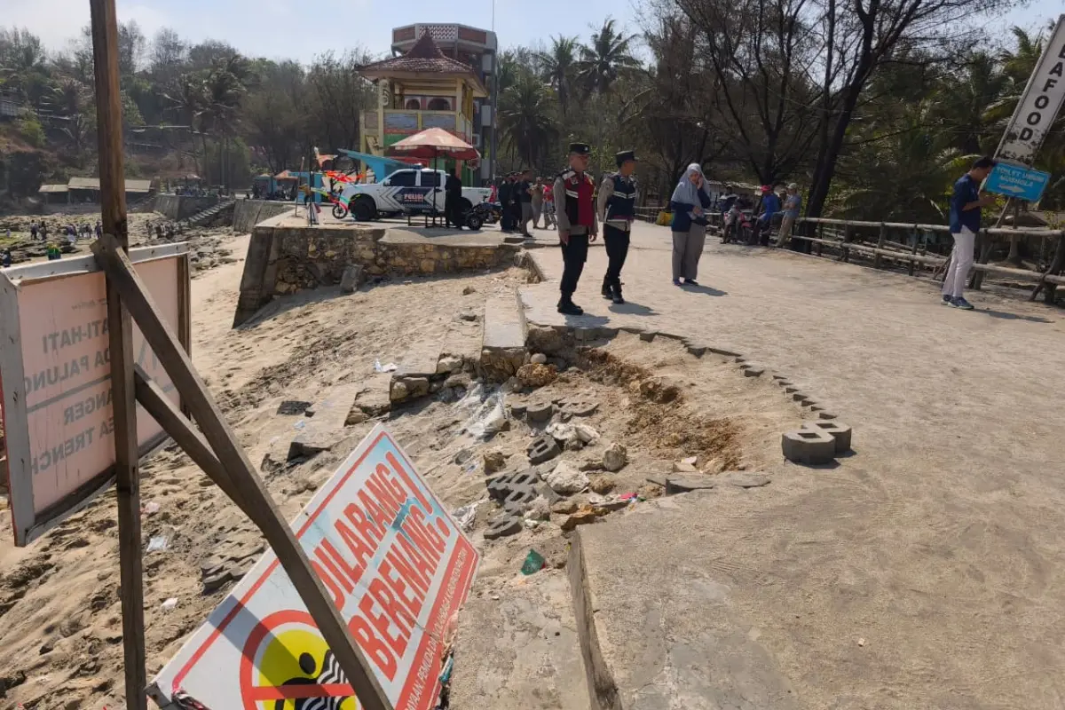 Pengendara ATV Meninggal Usai Hindari Jalan Rusak di Pantai Klayar Pacitan