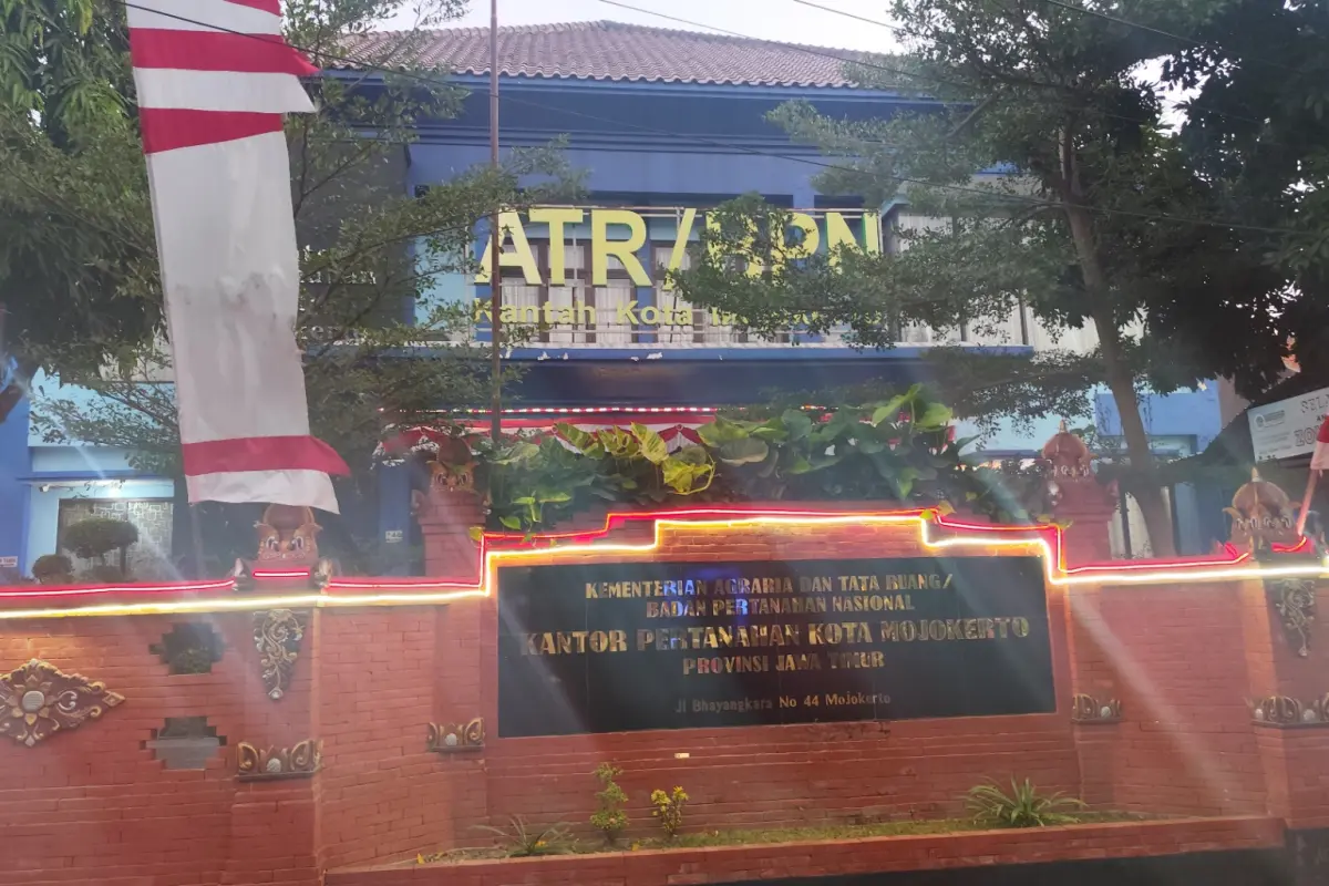KPK Geledah Kantor BPN Kota Mojokerto