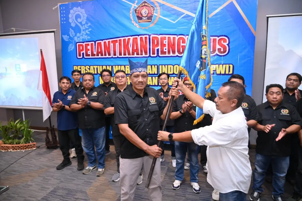 Sah! Hariyadi Nakhodai PWI Banyuwangi: Usung Visi Kuat, Bermartabat, dan Berdaya Saing