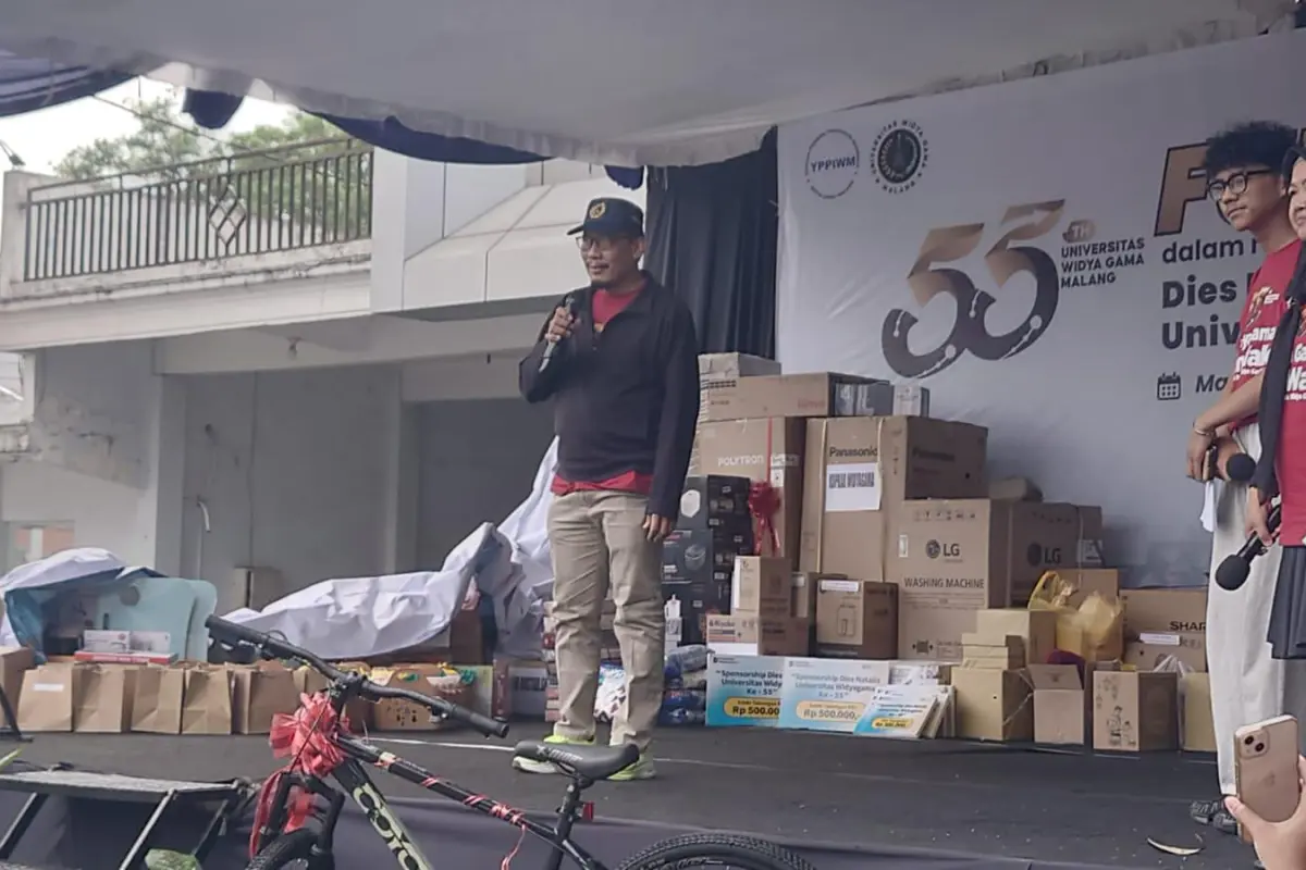 Fun Walk Widya Gama Malang 2026 Meriah, Rektor: Wujud Syukur atas ...